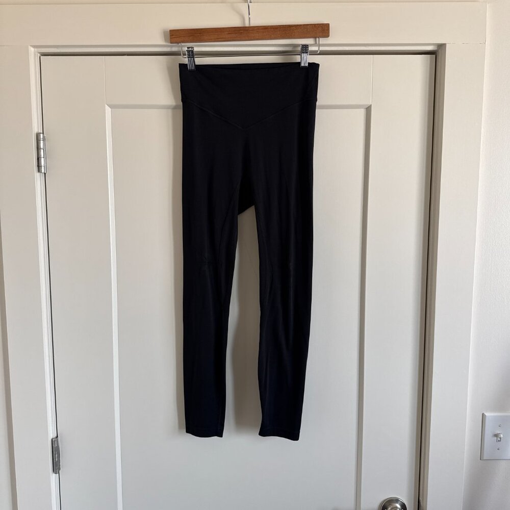 lululemon Breezethrough High-Rise Tight Leggings 25" - Picture 6 of 6